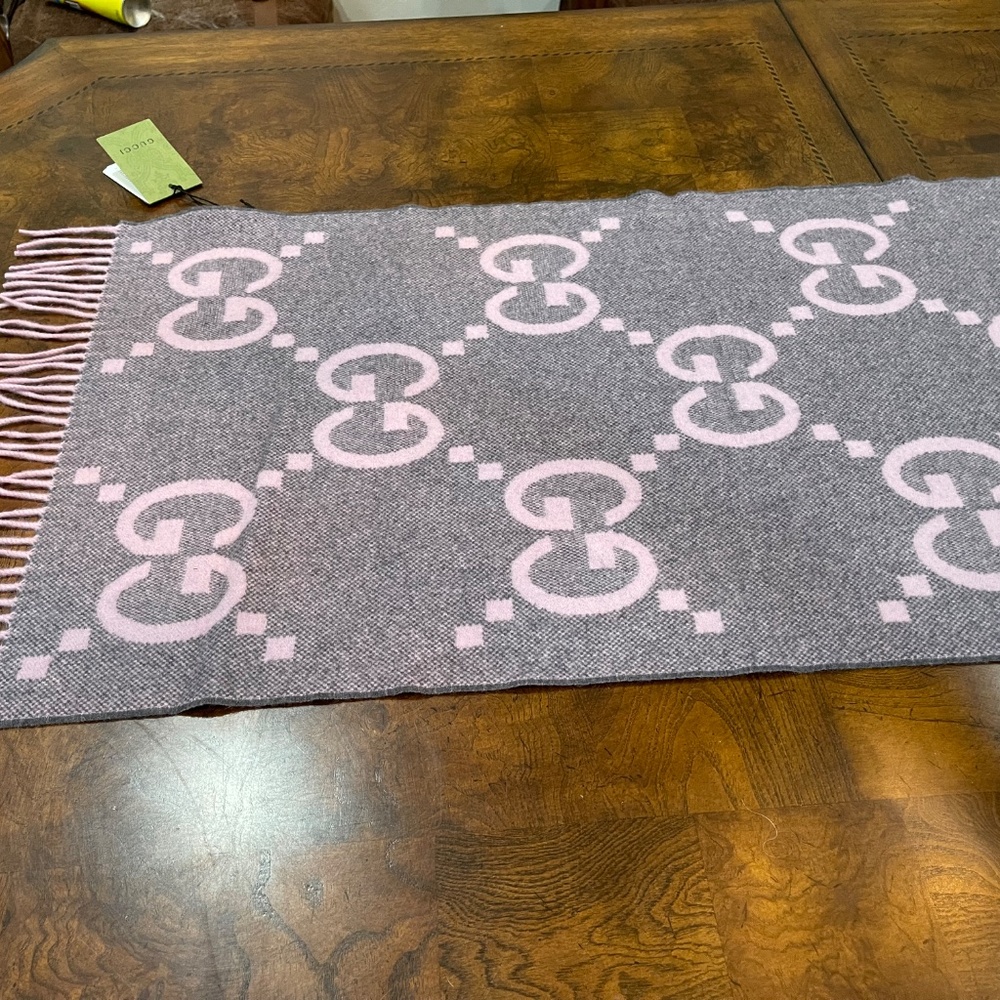 GUCCI CASHMERE SCARF - Picture 5 of 11